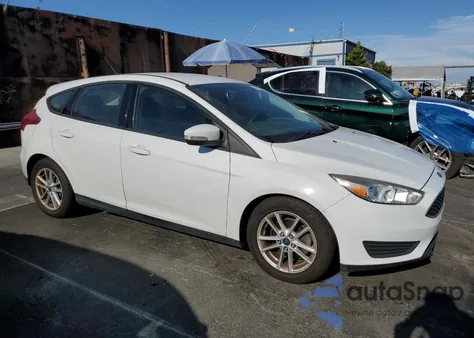 2017 Ford Focus Se z USA, uszkodzony, nr VIN 1FADP3K21HL271792